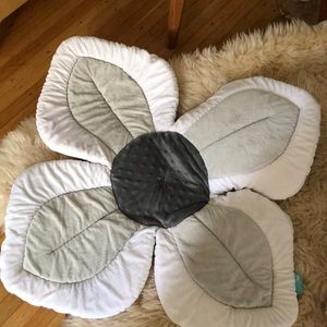 Blooming Baby Bath Lotus